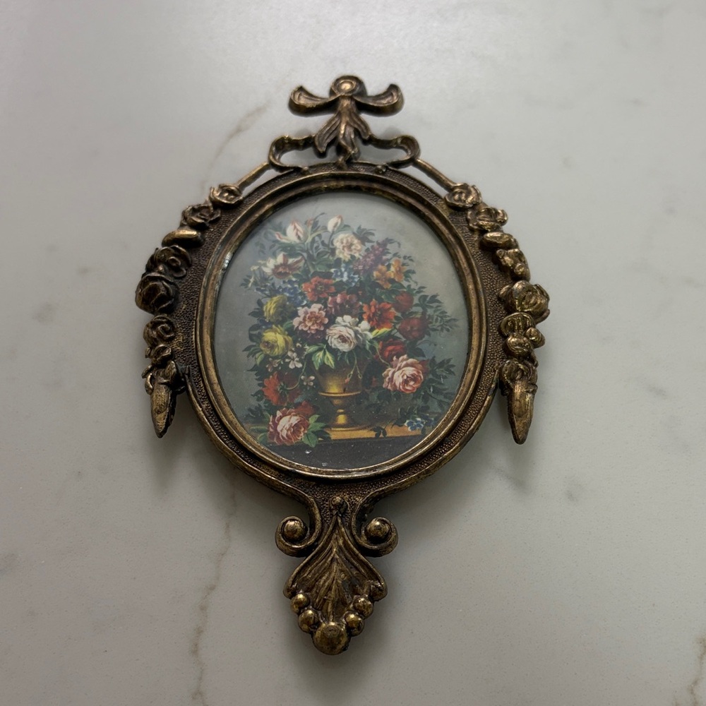 Vintage Looking Gold Ornate Floral Frame